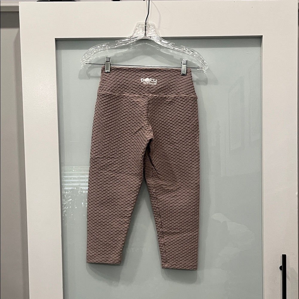 Booty by Brabant Textured Tan Cropped Leggings, One Size